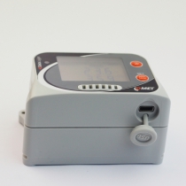 CO2 data logger with built-in sensors
