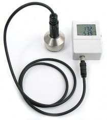 Vessel for adjustment and calibration of humidity